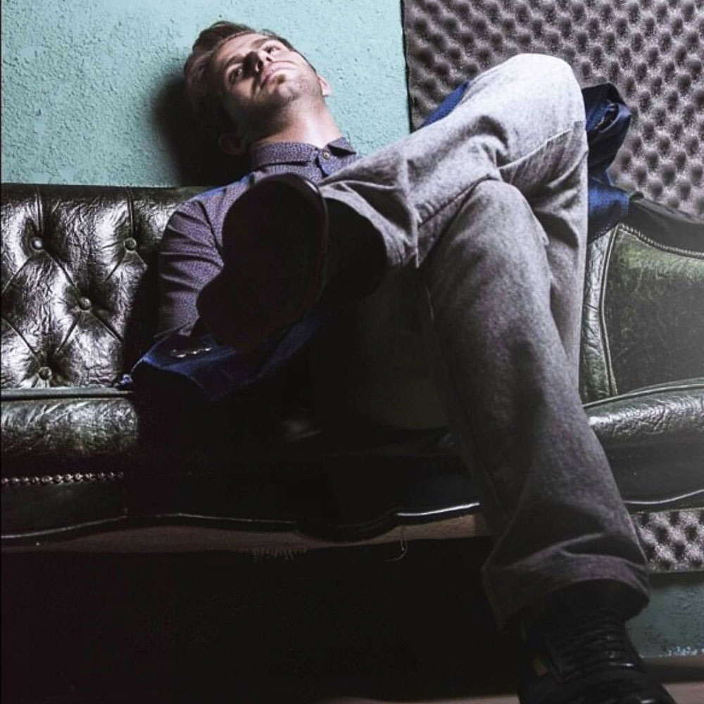 دانلود آهنگ جدید برو دیگه از فرزین گلد